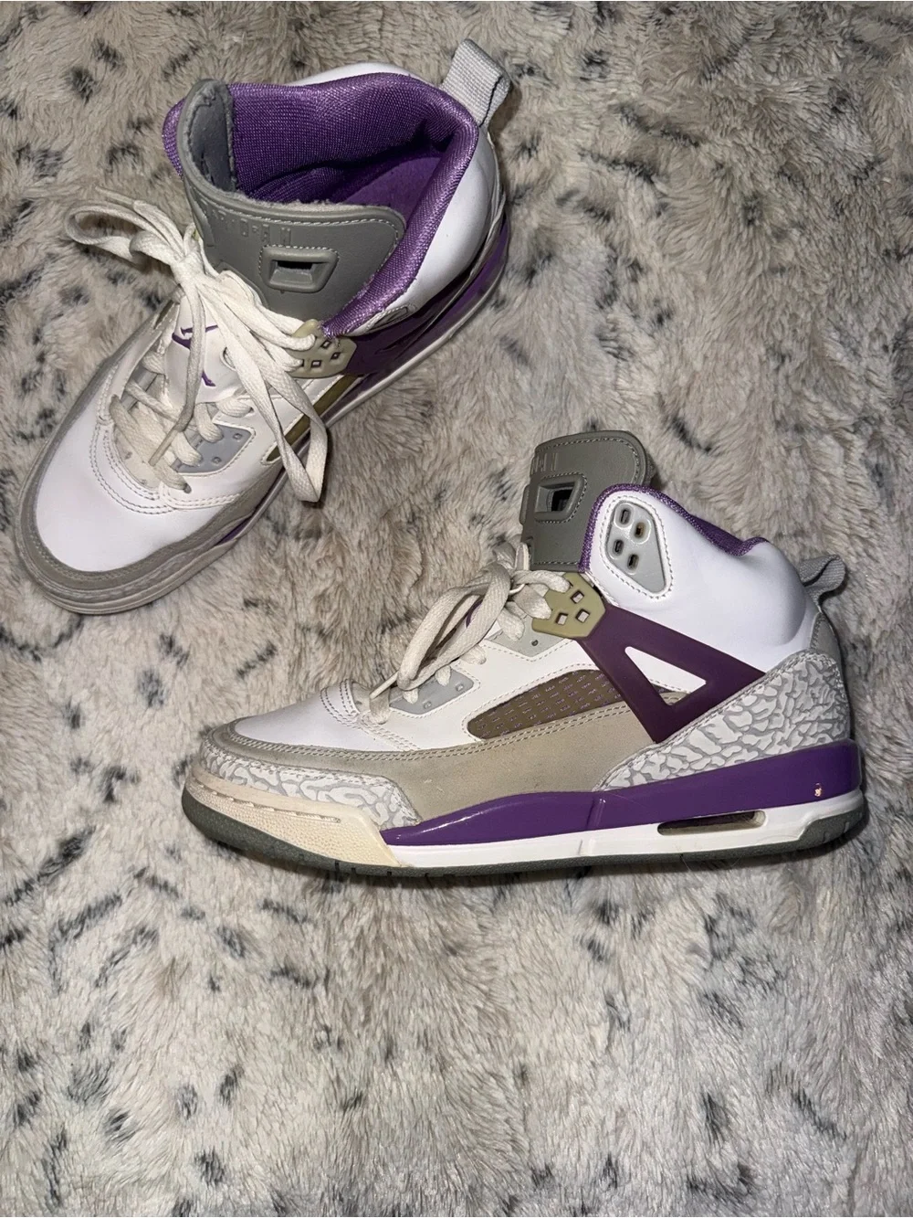 Air Jordan Spizike GS 'Cool Grey / Violet Pop' (317321-103) - Size 7Y Womens 8.5